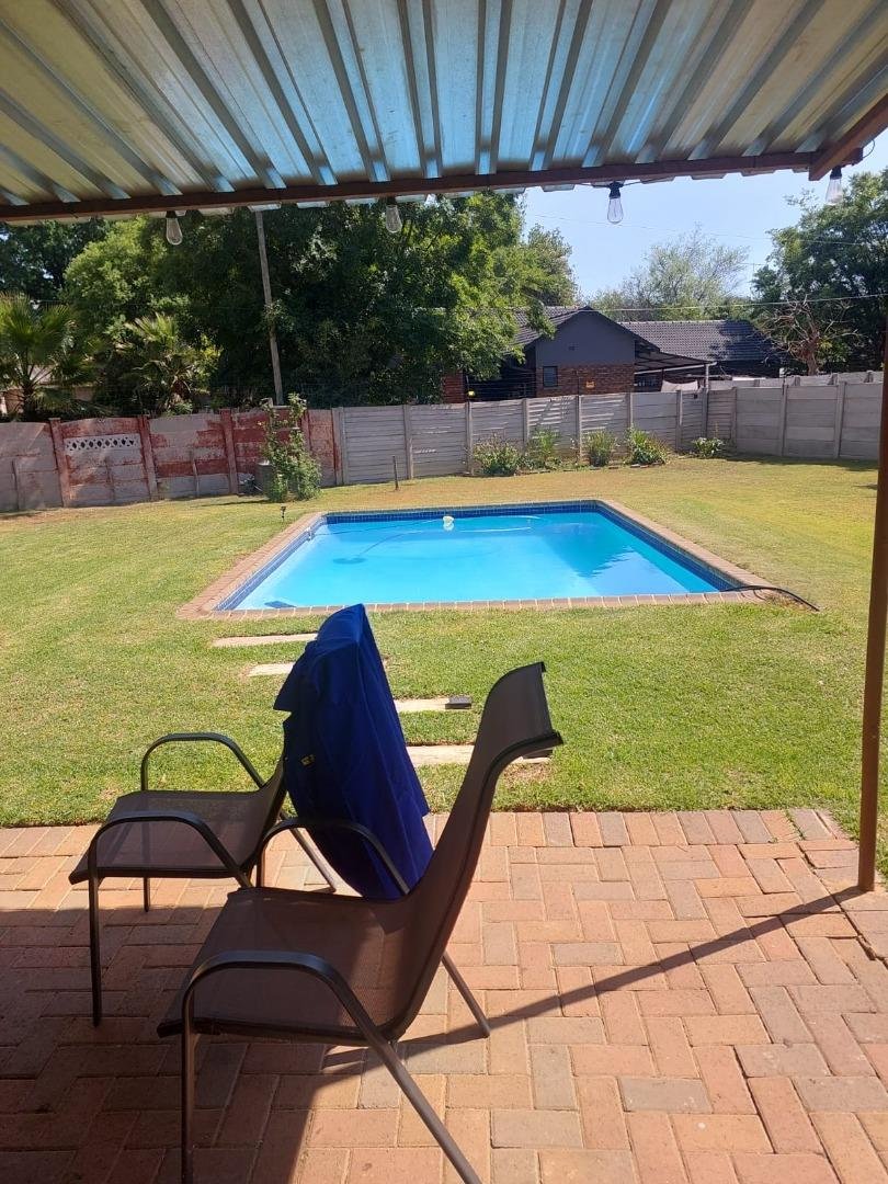 4 Bedroom Property for Sale in Lourenspark North West